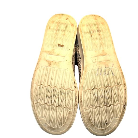 Very G 6.5 White Dot Textured Women's Chelsea Boots Shoes 6 1/2 Tennis - Picture 7 of 8